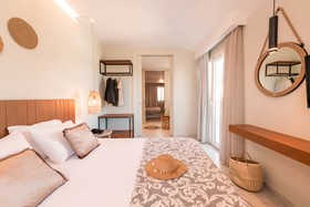 Ekati Mare Lifestyle Resort