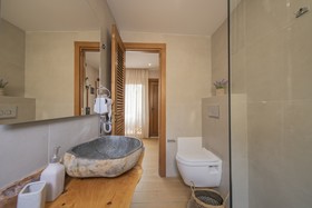 Ekati Mare Lifestyle Resort