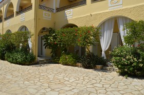 Konstantina Apartments