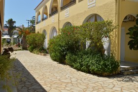 Konstantina Apartments