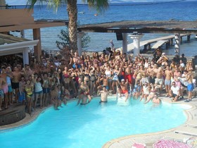 Quayside Village Hotel