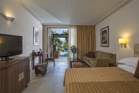 Kontokali Bay Resort & Spa