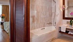 Kontokali Bay Resort & Spa