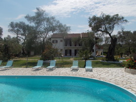 Alykes Family Resort