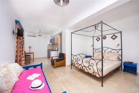 Aquarius Beach Eco-Hotel