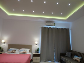 Makis Louvlis Apartments & Studios