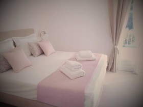 Rossi's Studios and Apartments