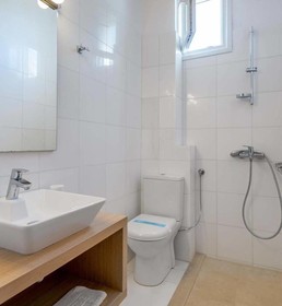 Krouzeri Beach Apartments