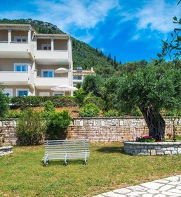 Krouzeri Beach Apartments