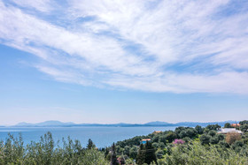 Vallias Seaview Apartments by Konnect