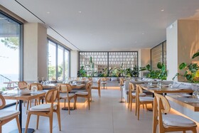 Akrotiri Beach Resort Hotel