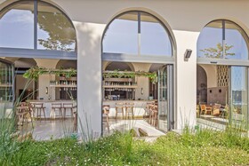 Akrotiri Beach Resort Hotel