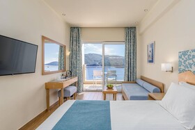 Akrotiri Beach Resort Hotel