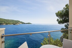 Akrotiri Beach Resort Hotel