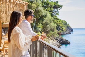 Akrotiri Beach Resort Hotel