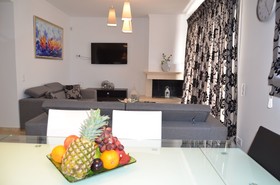 Achillion Luxury Villa