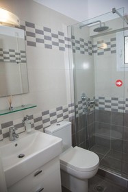 Brentanos Apartments