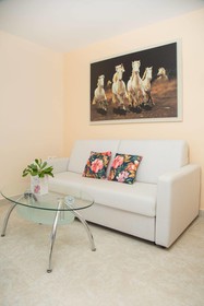 Brentanos Apartments