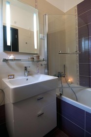 Brentanos Apartments