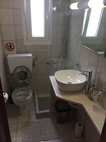 Alexander Apartments