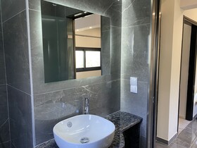 Alexander Apartments