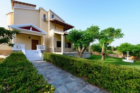Grand Villa Roubana