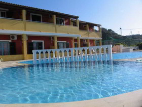 Alexis Pool Apartments
