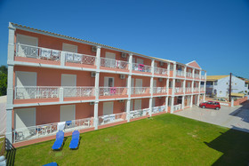 Angelina’s Hotel & Apartments