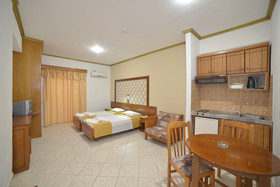 Angelina’s Hotel & Apartments