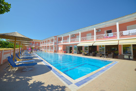 Angelina’s Hotel & Apartments