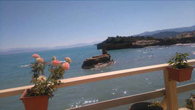 Antzela Apartments