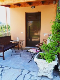 Antzela Apartments