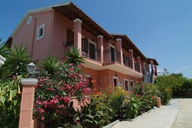 Chrysanthy Apartments