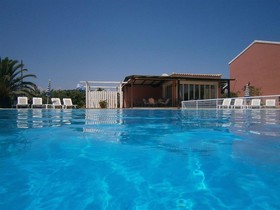 Chrysanthy Apartments