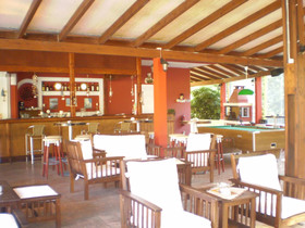 Damia Hotel & Apartments