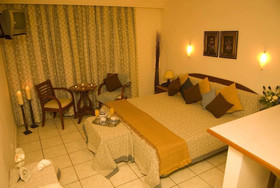 Damia Hotel & Apartments