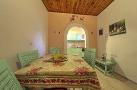 Eleni Family Apartments
