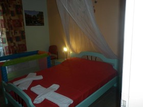 Eleni Family Apartments