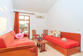 Goudelis Apartments