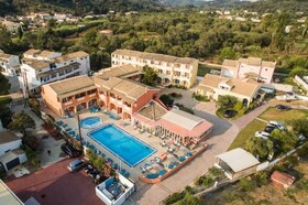 Luisa Hotel