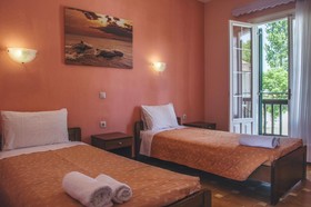 Potamos Apartments