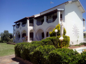 Villa Del Sol Apartments