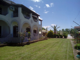 Villa Del Sol Apartments