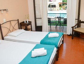 Annaliza Aparthotel