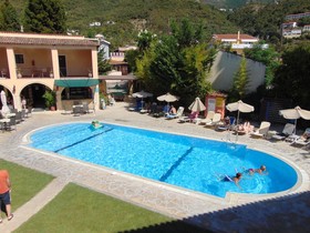 Annaliza Aparthotel