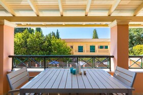 Bella de Lux Apts