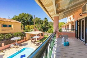 Bella de Lux Apts