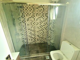 Bella de Lux Apts