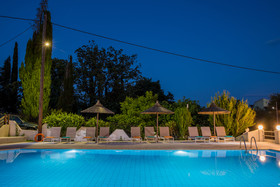 Dominoes Hotel Apartments