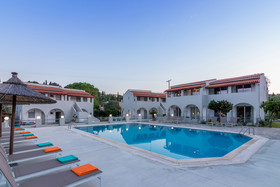 Dominoes Hotel Apartments